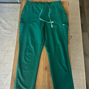 Figs Hunter Green Evans-Tall Skinny Scrub Pants: size XL TALL